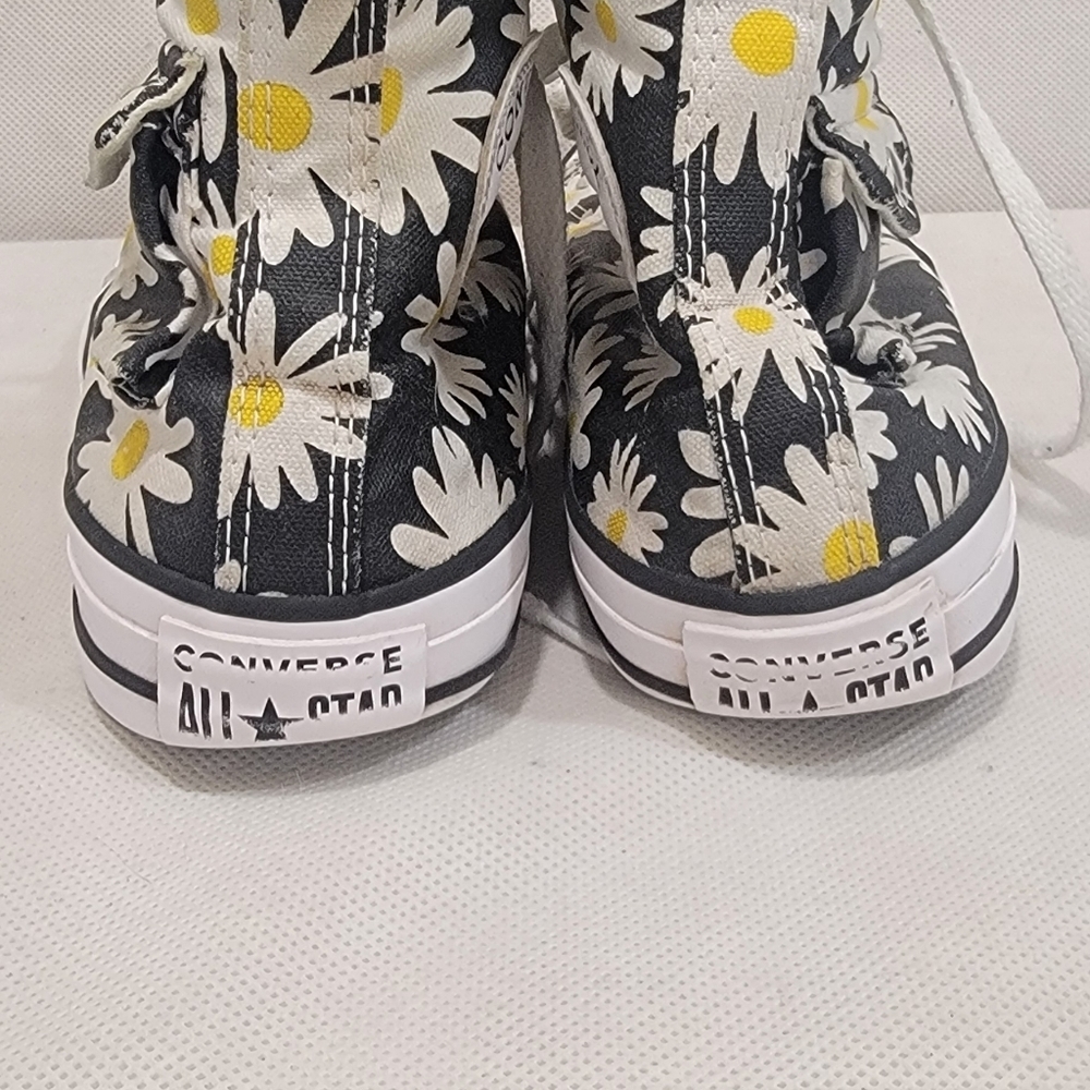 CONVERSE CHUCK TAYLOR HIGH TOP FLORAL DAISY PATTERN WITH SIDE POCKET - Picture 7 of 8